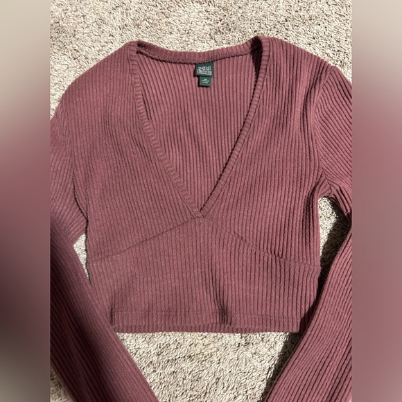 Wild Fable XS mauve crop top - Picture 2 of 2